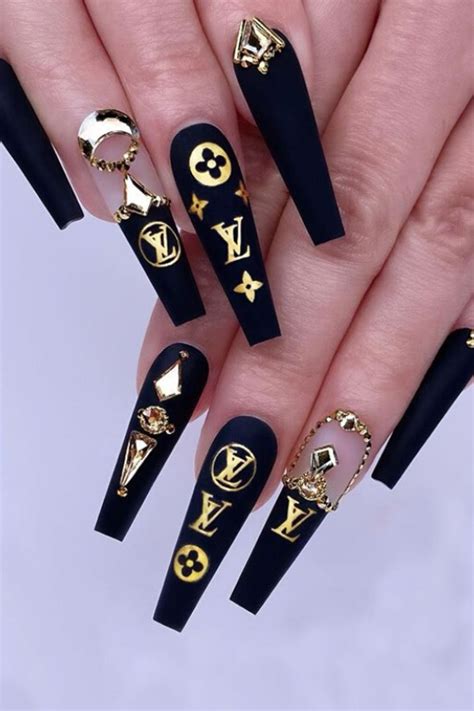 louis vuitton acrylic nails